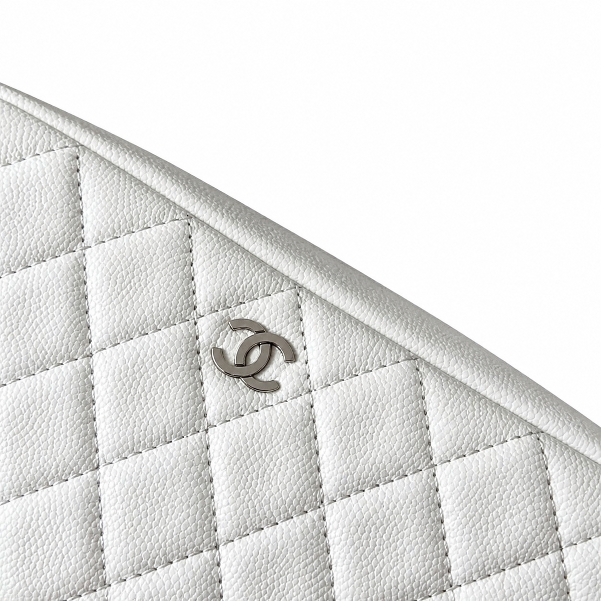 Chanel CC Quilted Mini Vanity Case Bag | Beige & Gold Chain — 21cm