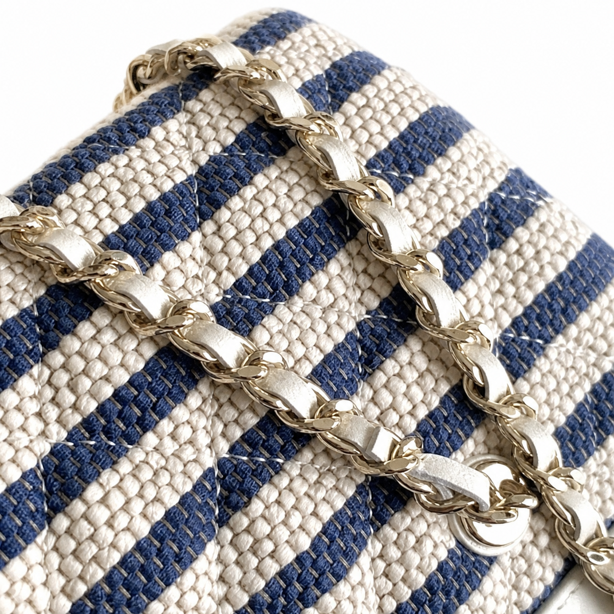 Chanel CC Quilted Mini Flap Bag | Gold Hardware & Chain — 18cm