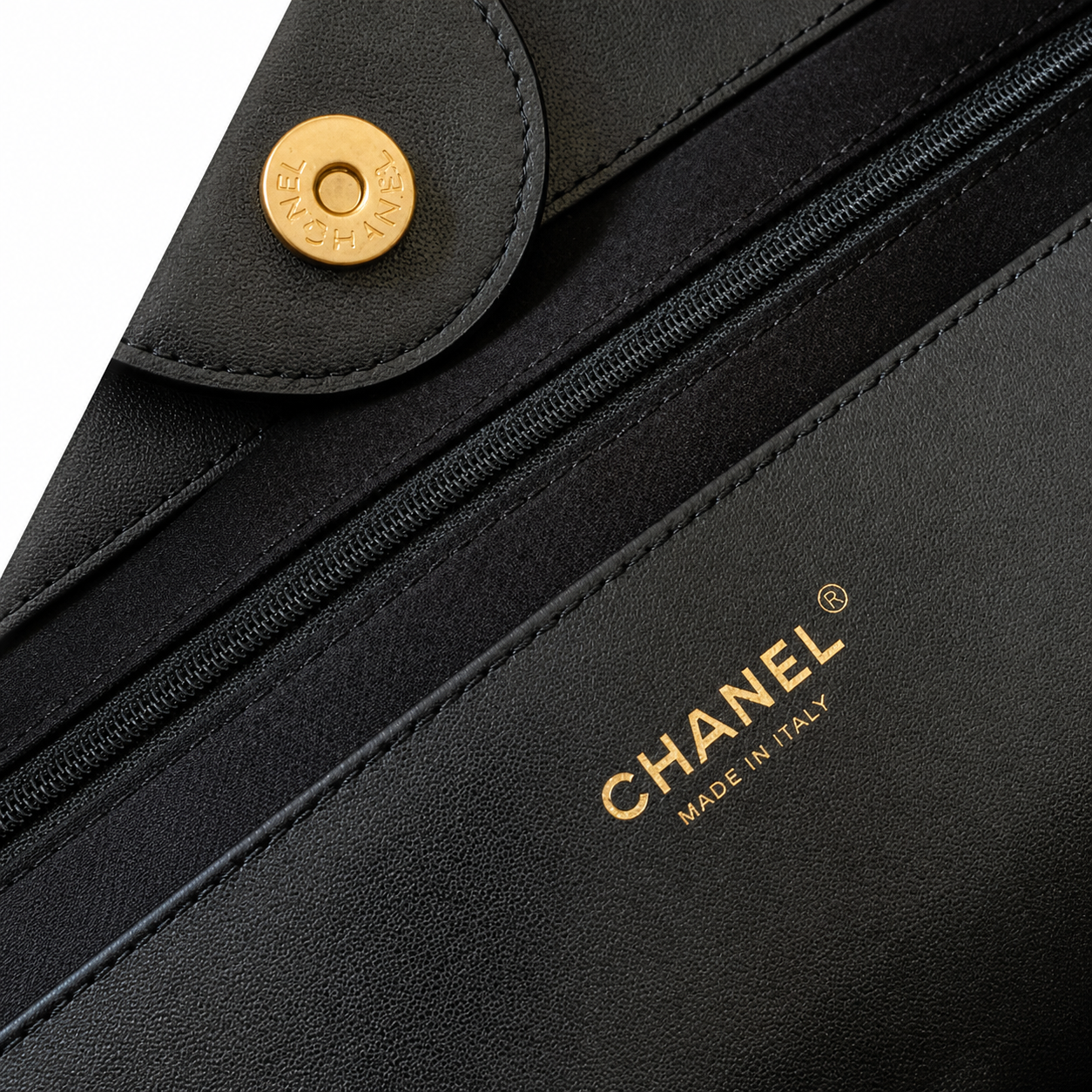 Chanel Classic Quilted Large Chain Tote Bag | CC Logo Hardware — 44cm