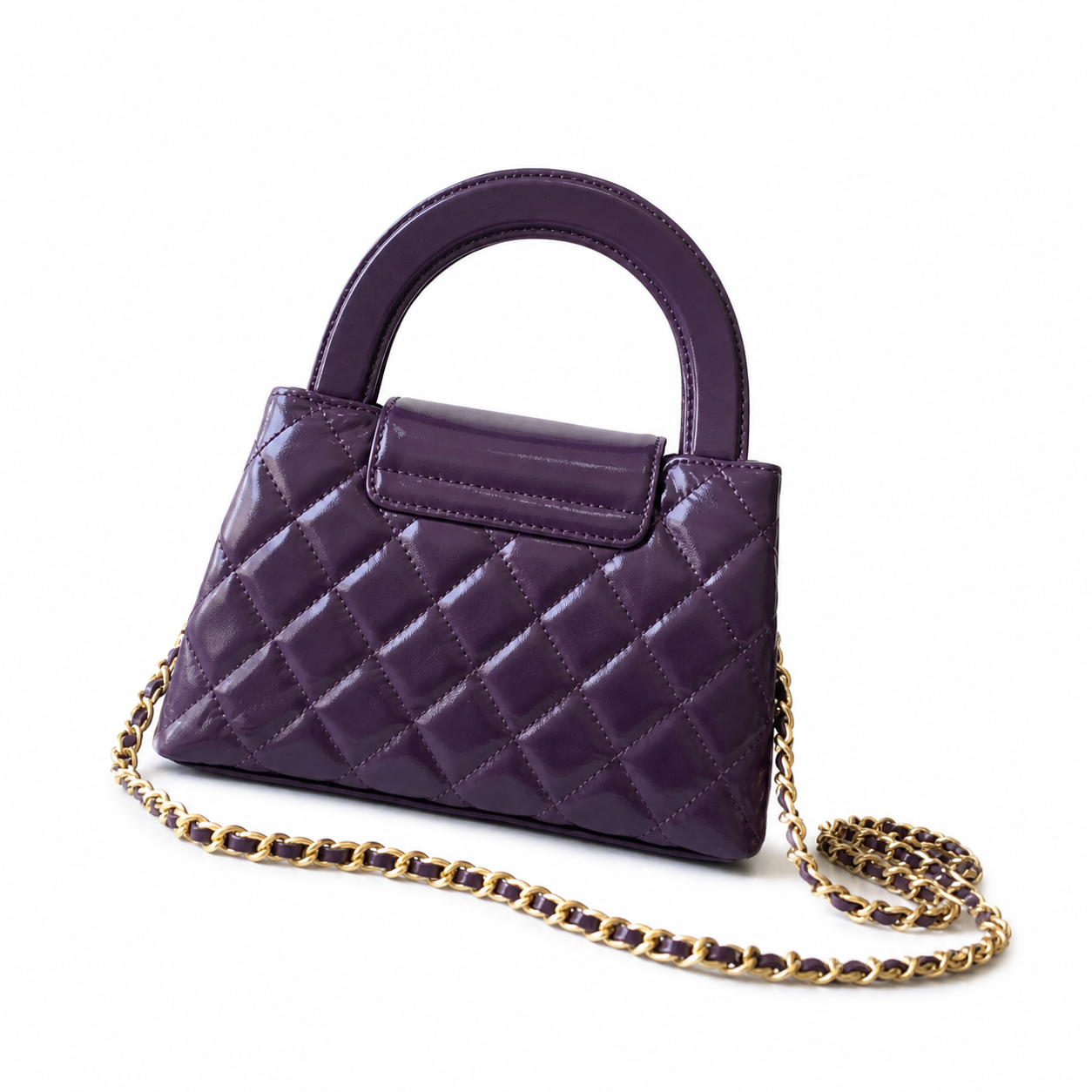 Chanel Classic Quilted Mini Flap Bag | CC Turn-Lock Leather Chain Strap — 13x19cm