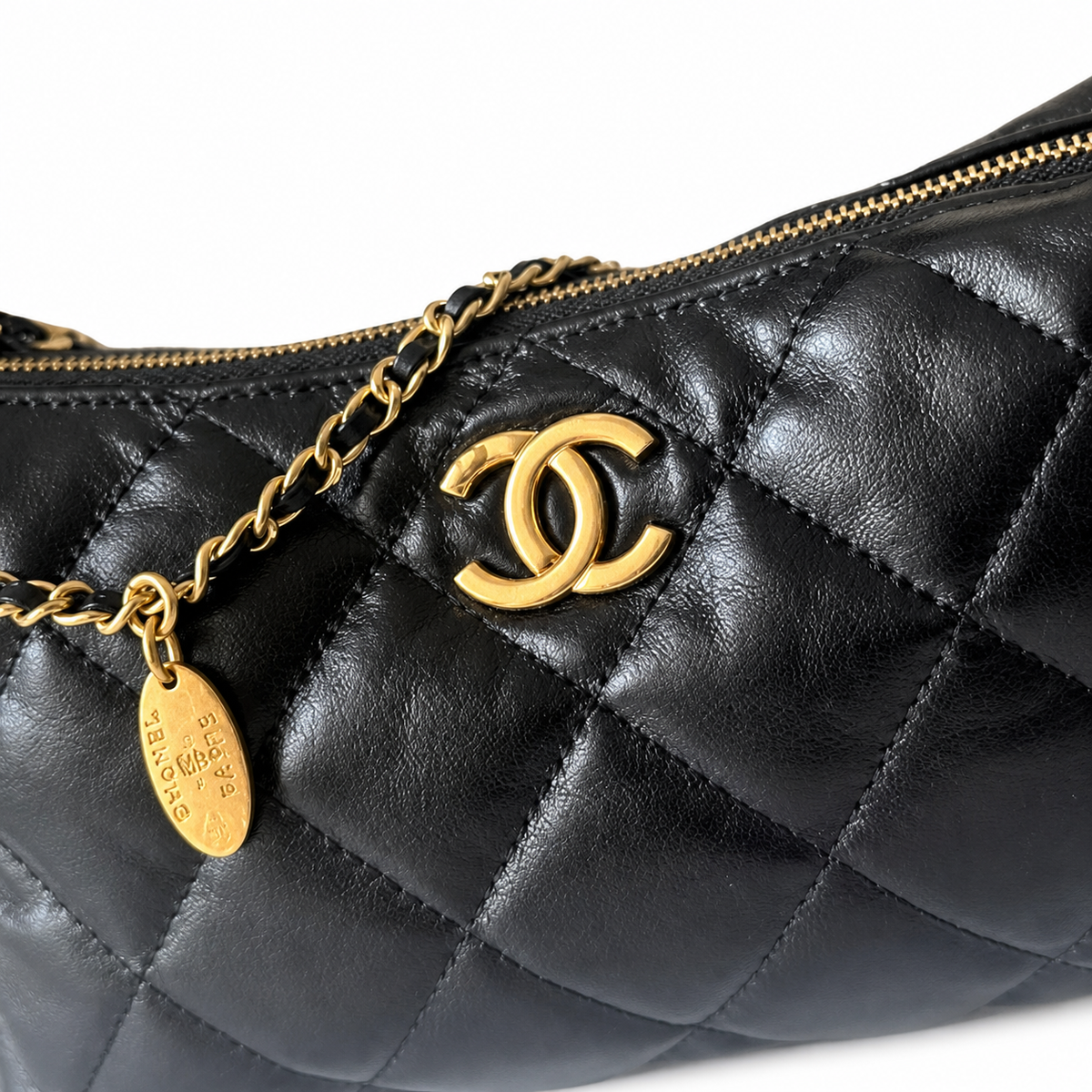 Chanel 22 Soft Pouch Black Aged Shiny Lambskin | Oversized Diamond Quilt & Gold Coin Tag — 26cm