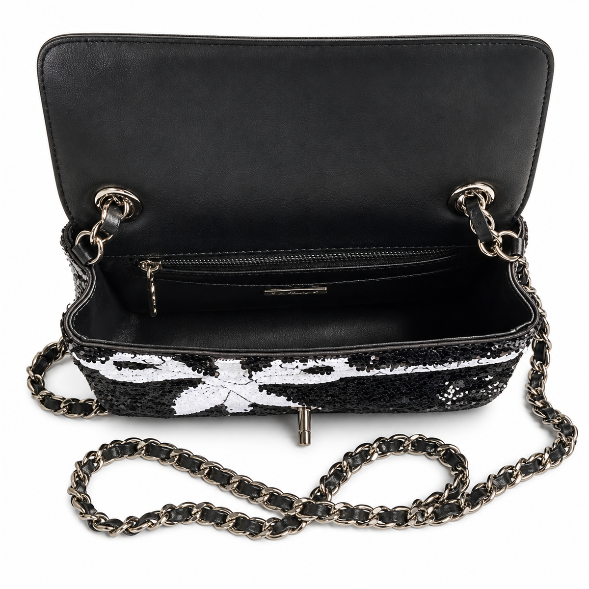 Chanel Classic Quilted Chain Bag | CC Turn-Lock Leather Chain Strap — 21cm