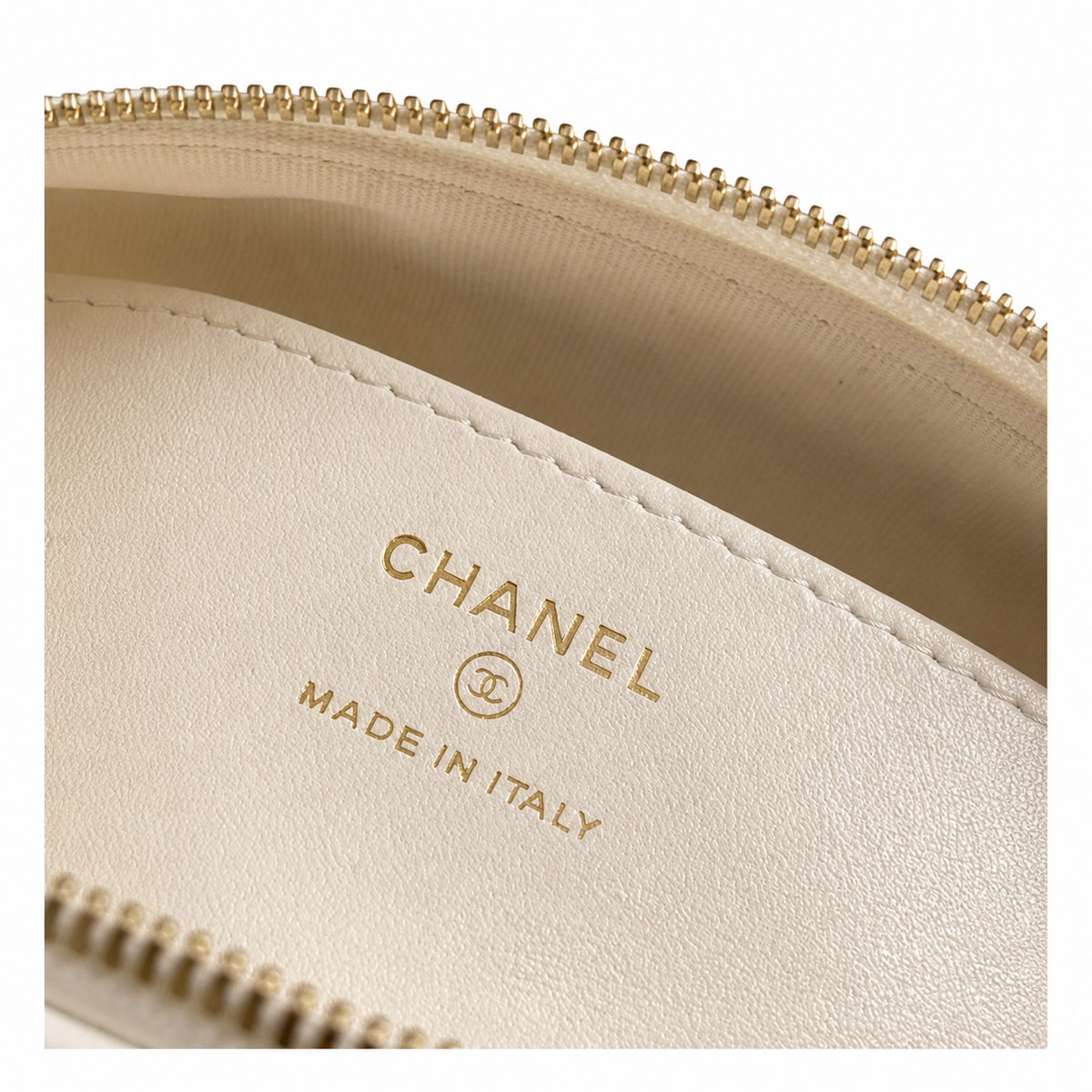 Chanel CC Quilted Mini Flap Bag | Gold Hardware & Chain — 18cm