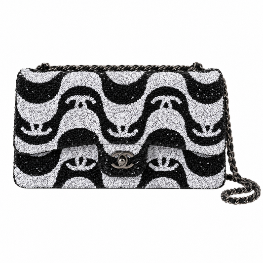 Chanel Quilted Flap Messenger Bag 15×25×7cm