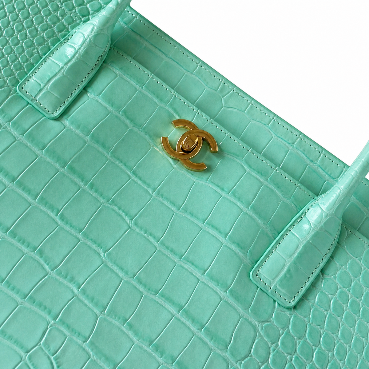 Chanel CC Quilted Oversized Tote | Gold Chain Handle — 39cm