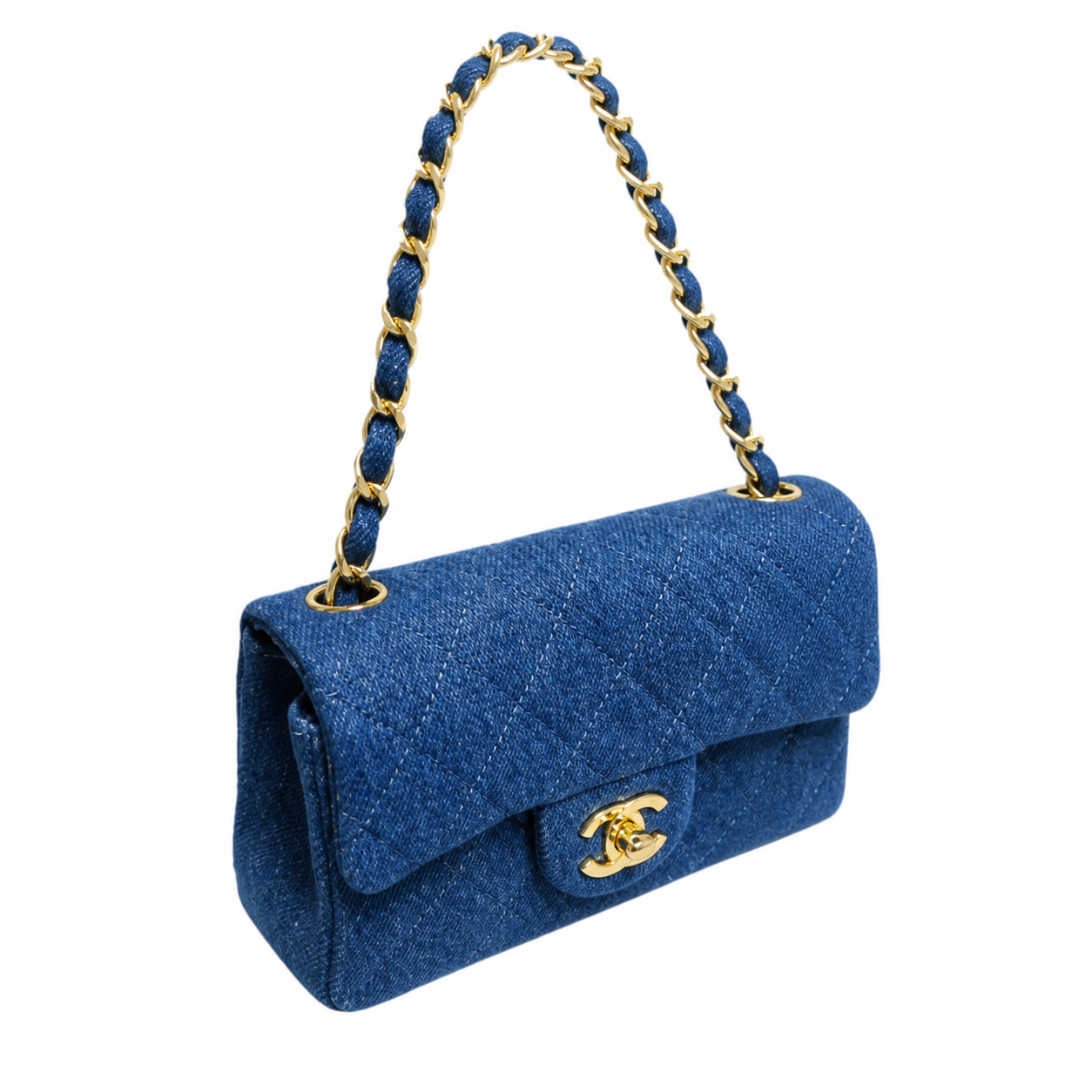 Chanel Classic Quilted Small Flap Bag | CC Hardware & Chain — 17.5cm