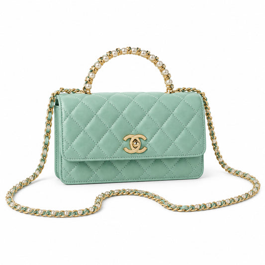 Chanel Quilted Petite Shoulder Bag 11×18.5×6cm