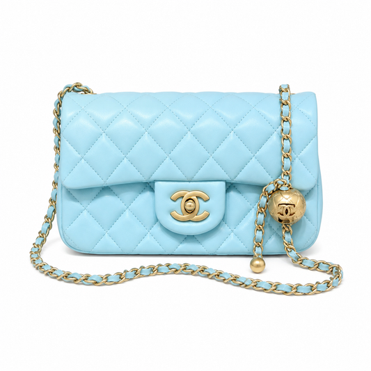 Chanel Classic Quilted Flap Bag | CC Turn-Lock Leather Chain Strap — 20x13cm