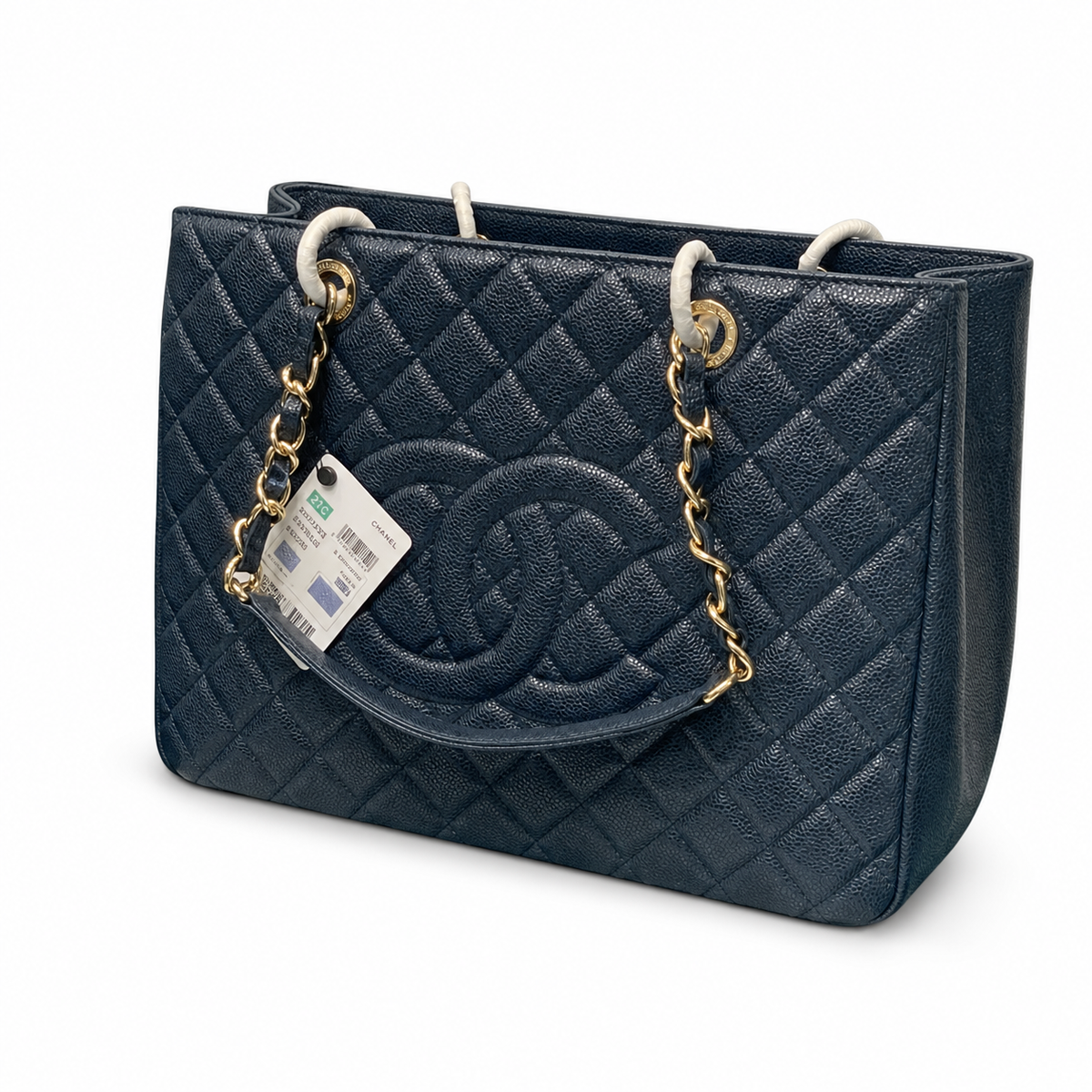 Chanel Classic Quilted Flap Bag | CC Turn-Lock Leather Chain Strap — 35x25cm