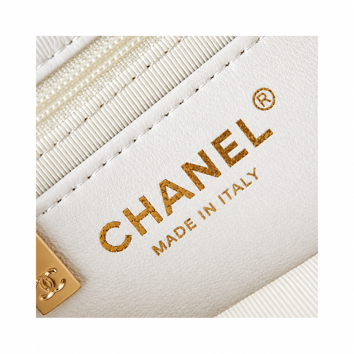 Chanel Quilted Ultra Slim Mini Bag 12.5×16×4.5cm