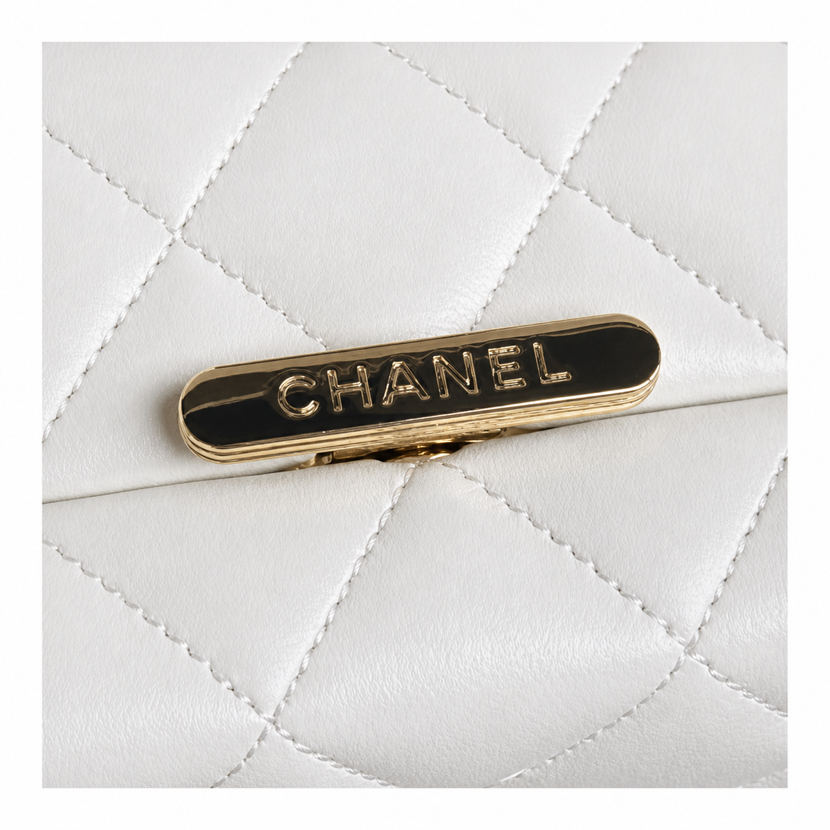 Chanel Mini Quilted Flap Bag White Lambskin | Black Enamel CHANEL Bar Clasp — 18cm