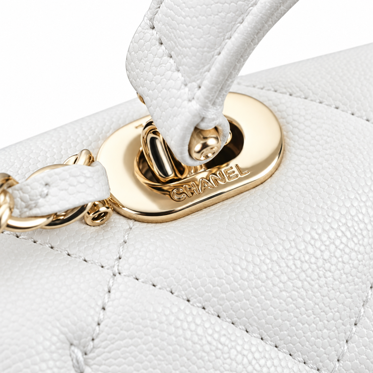 Chanel Quilted Caviar Mini Day Bag 16×21×9.5cm