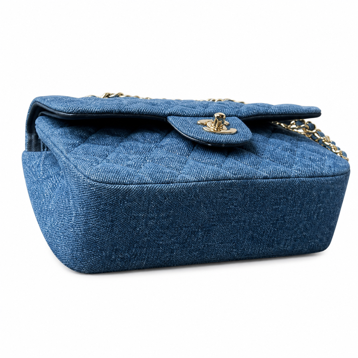 Chanel Classic Quilted Flap Bag | CC Hardware & Chain — 23cm