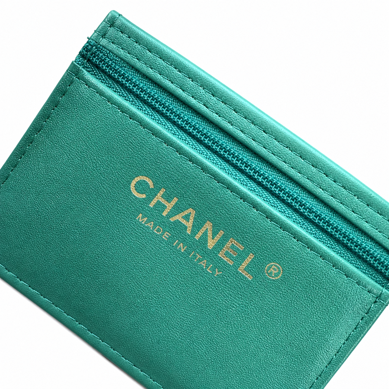 Chanel Classic Quilted Mini Flap Bag | CC Turn-Lock Leather Chain Strap — 13x19cm