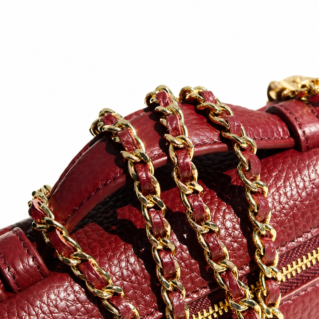 Chanel Crimson Caviar Mini Vanity Case | Triple-Strand Gold Chain — 19cm
