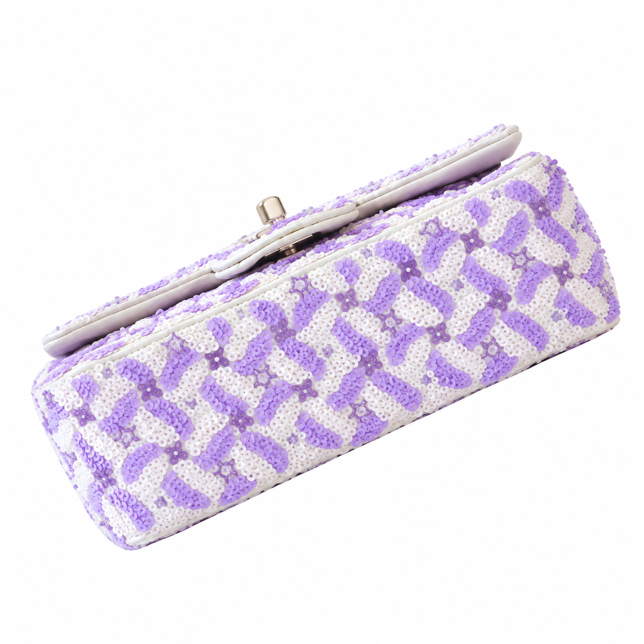 Chanel Quilted Compact Crossbody Bag 15×20×7cm