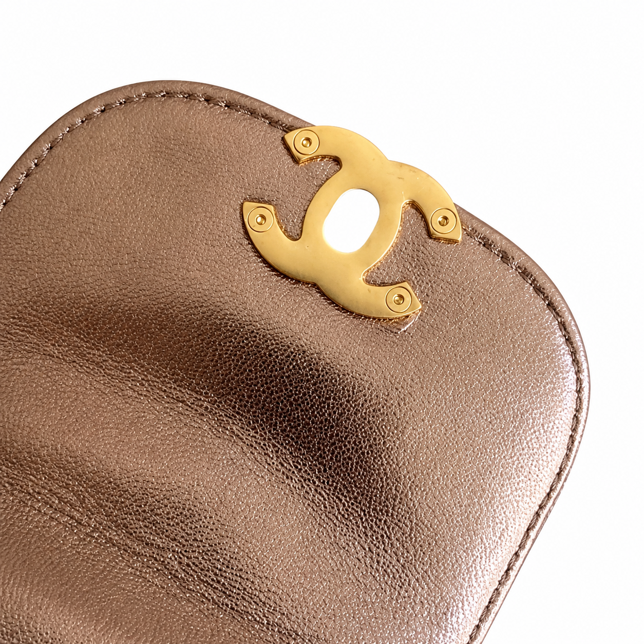 Chanel Classic Quilted Mini Flap Bag | CC Turn-Lock Leather Chain Strap — 13x19cm