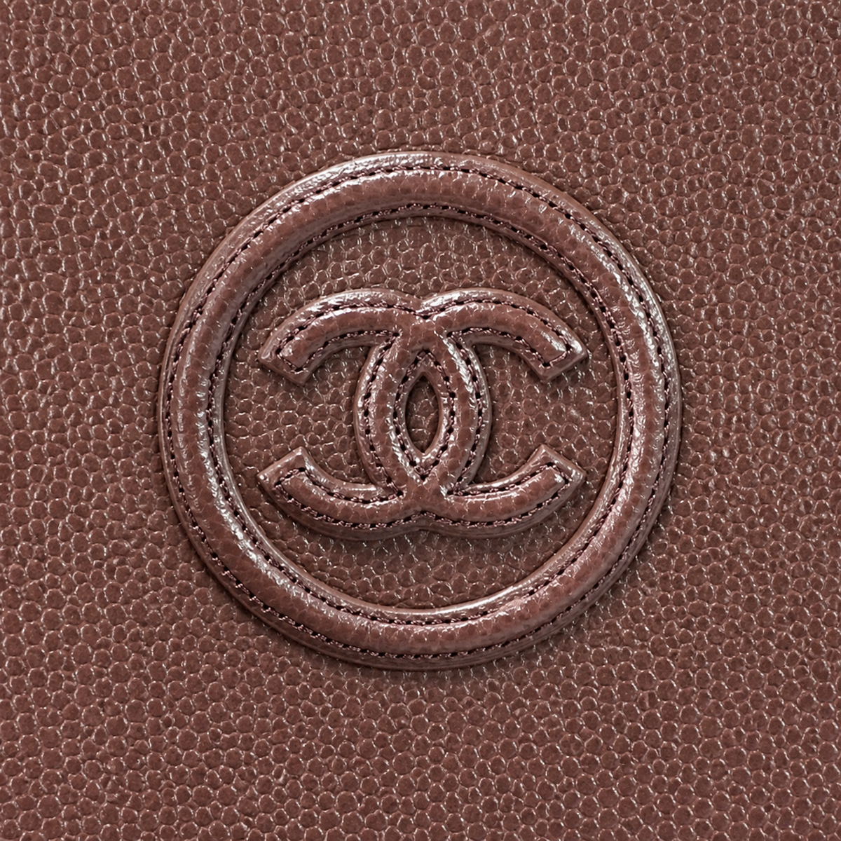 Chanel Classic Quilted Flap Bag | CC Turn-Lock Leather Chain Strap — 30x50cm