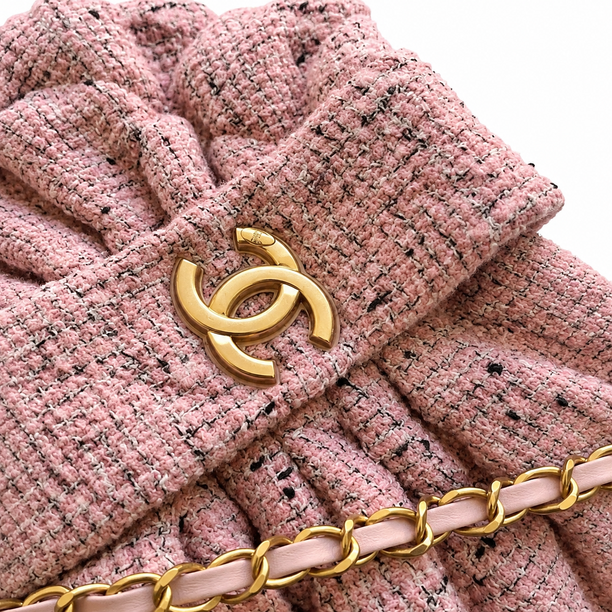 Chanel Pink Bouclé Tweed Large Shopping Tote | CC Gold Chain Pink — 29x38cm