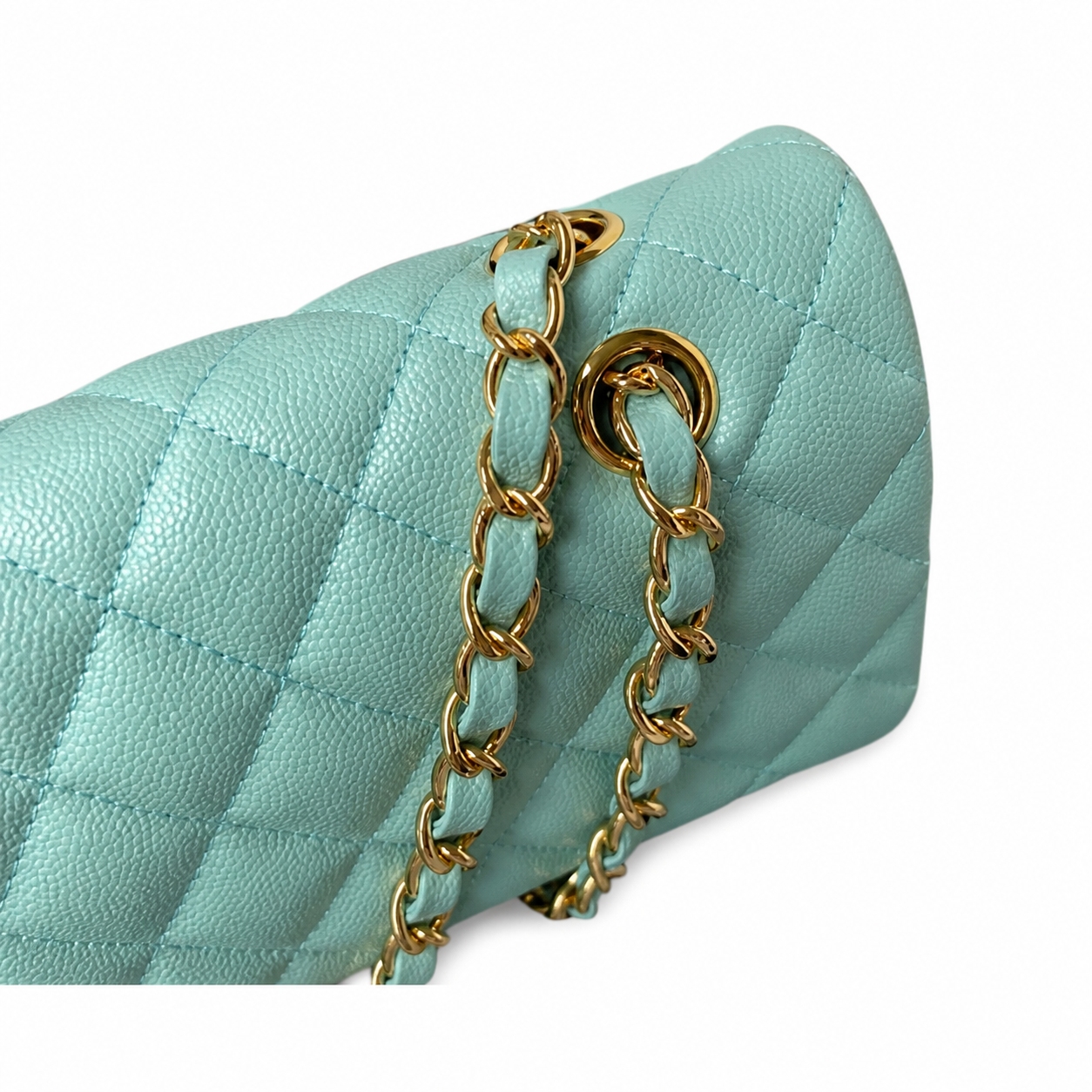 Chanel Classic Quilted Flap Bag | CC Turn-Lock Gold Chain Diamond Quilted — 15.5x25.5cm