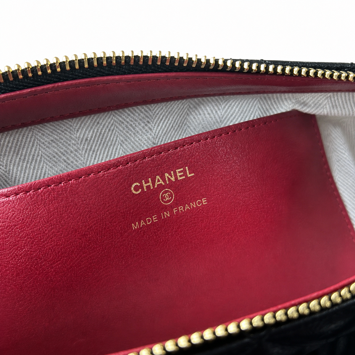 Chanel Classic Quilted Flap Handbag | CC Turn-Lock & Chain — 19cm