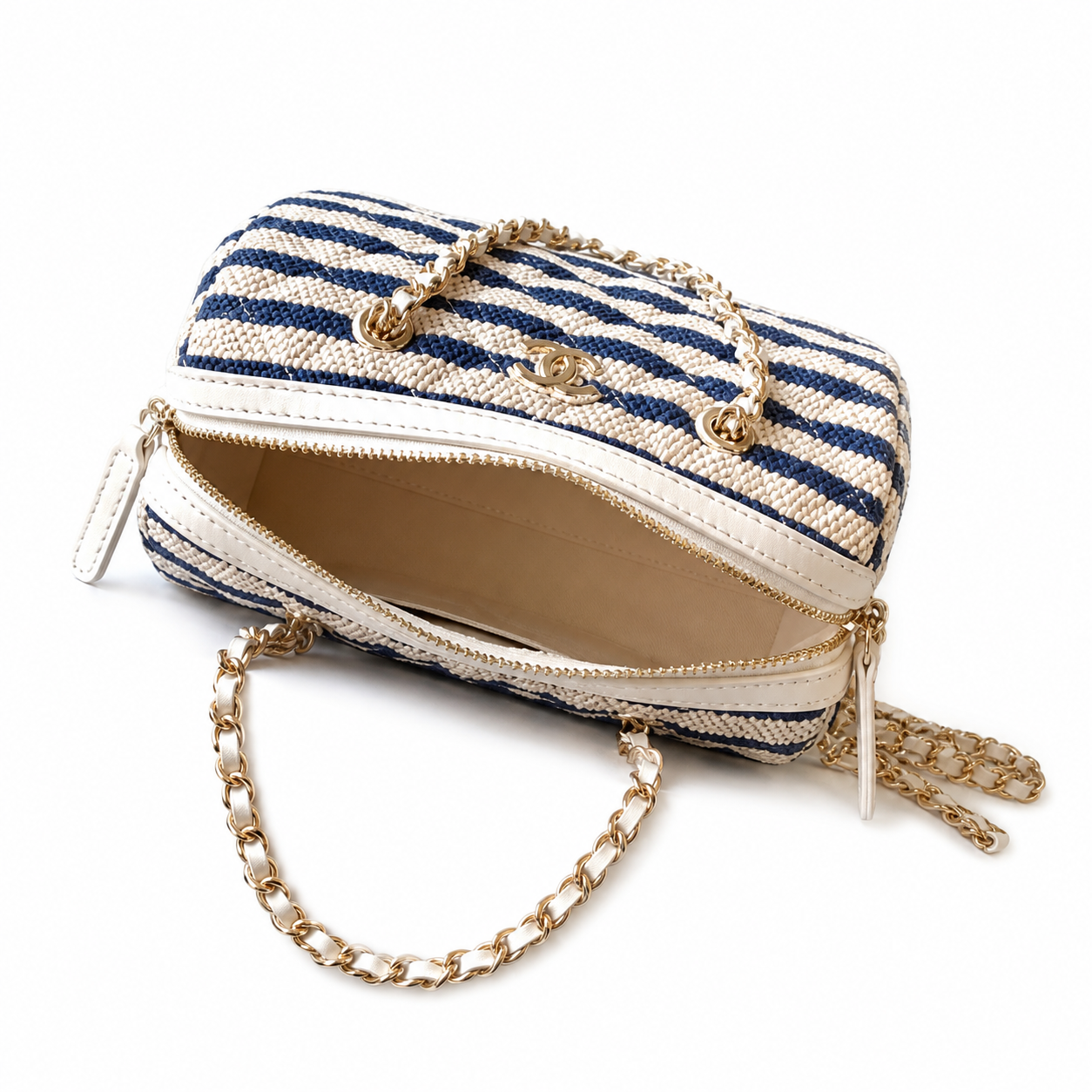 Chanel CC Quilted Mini Flap Bag | Gold Hardware & Chain — 18cm
