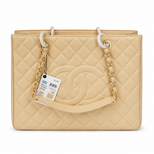 Chanel Classic Quilted Flap Bag | CC Turn-Lock Leather Chain Strap — 35x25cm
