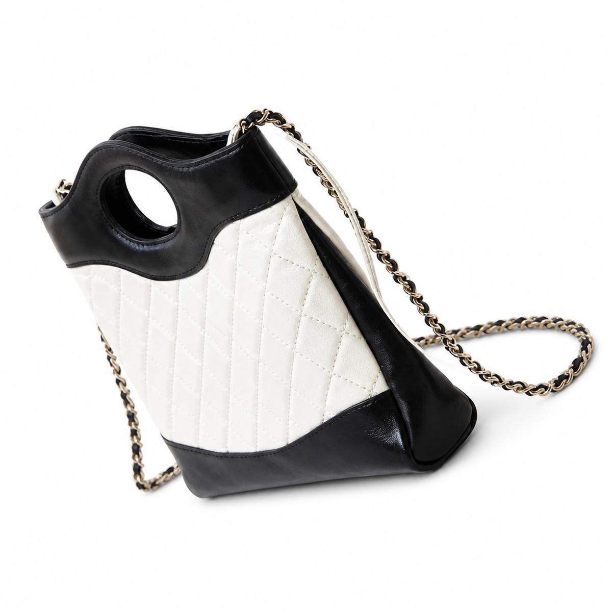 Chanel Classic Quilted Flap Bag | CC Turn-Lock Leather Chain Strap — 22x23cm