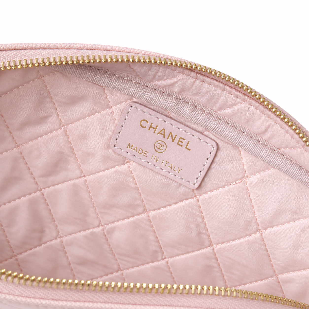 Chanel CC Quilted Cosmetic Pouch | Blush Pink & Silver Chain — 18cm
