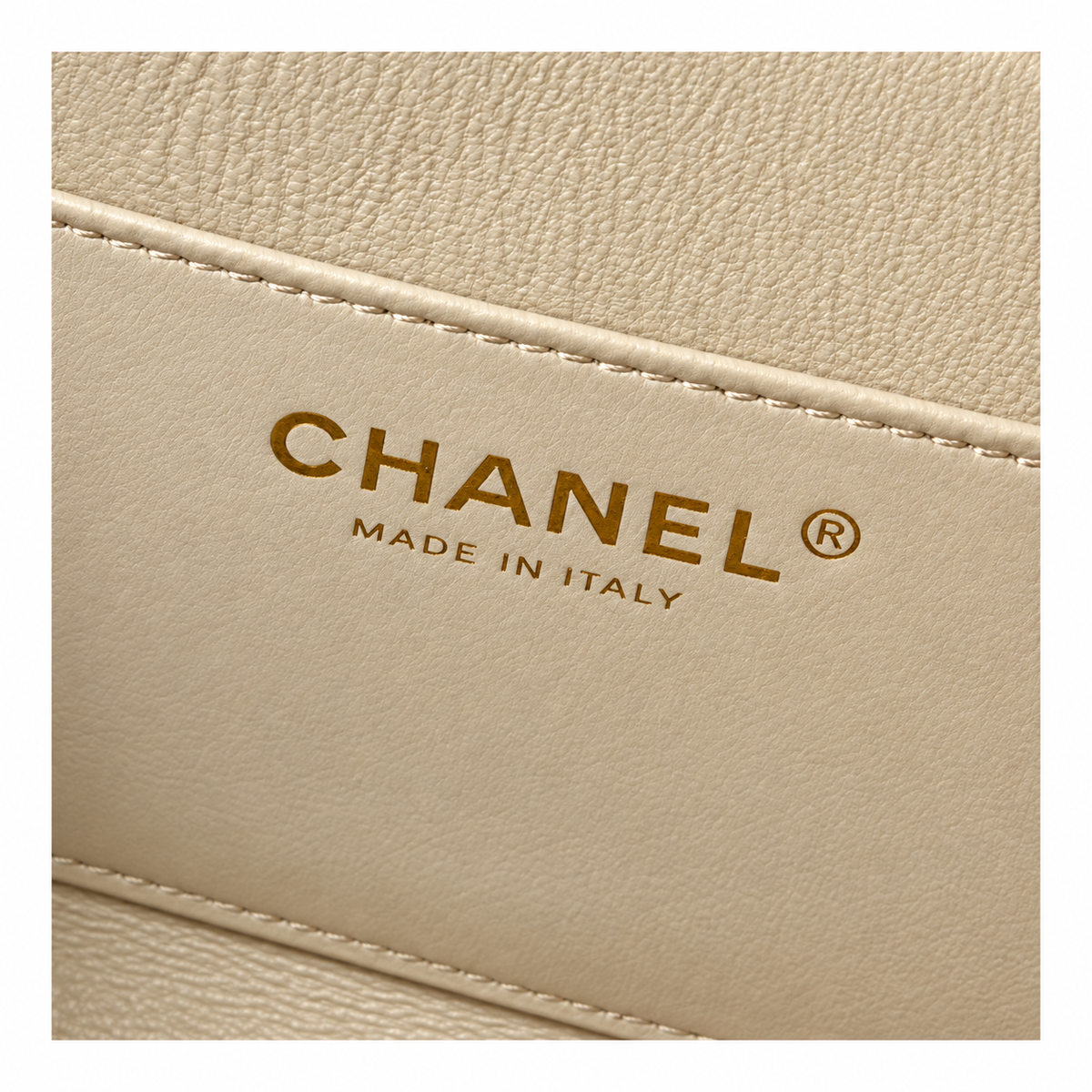 Chanel Pearl Frame Quilted Clutch Cream 10×20×7cm