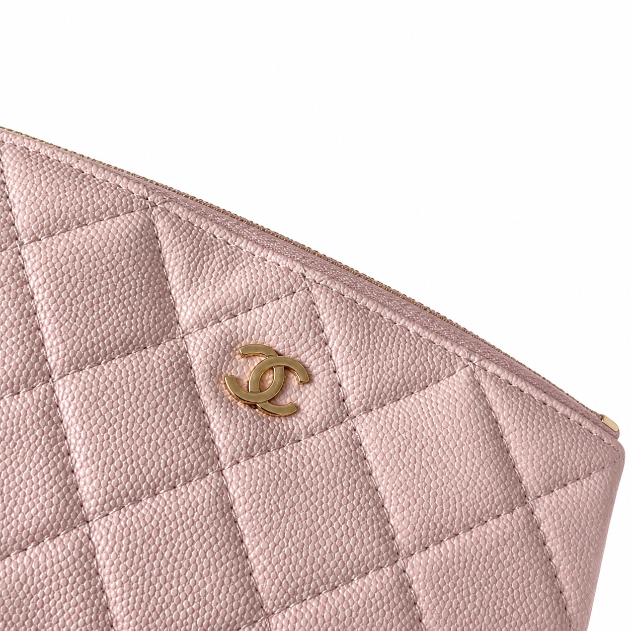 Chanel CC Quilted Mini Box Flap Bag | Gold Hardware & Chain — 19cm