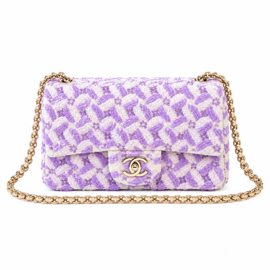 Chanel Quilted Compact Crossbody Bag 15×20×7cm