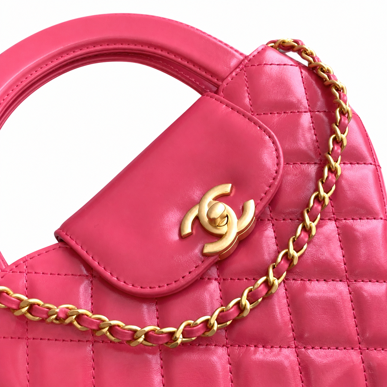 Chanel Classic Quilted Mini Flap Bag | CC Turn-Lock Leather Chain Strap — 13x19cm