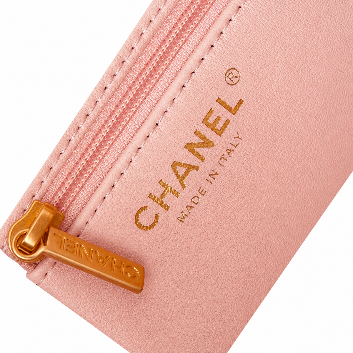 Chanel Classic Quilted Mini Flap Bag | CC Turn-Lock Leather Chain Strap — 13x19cm