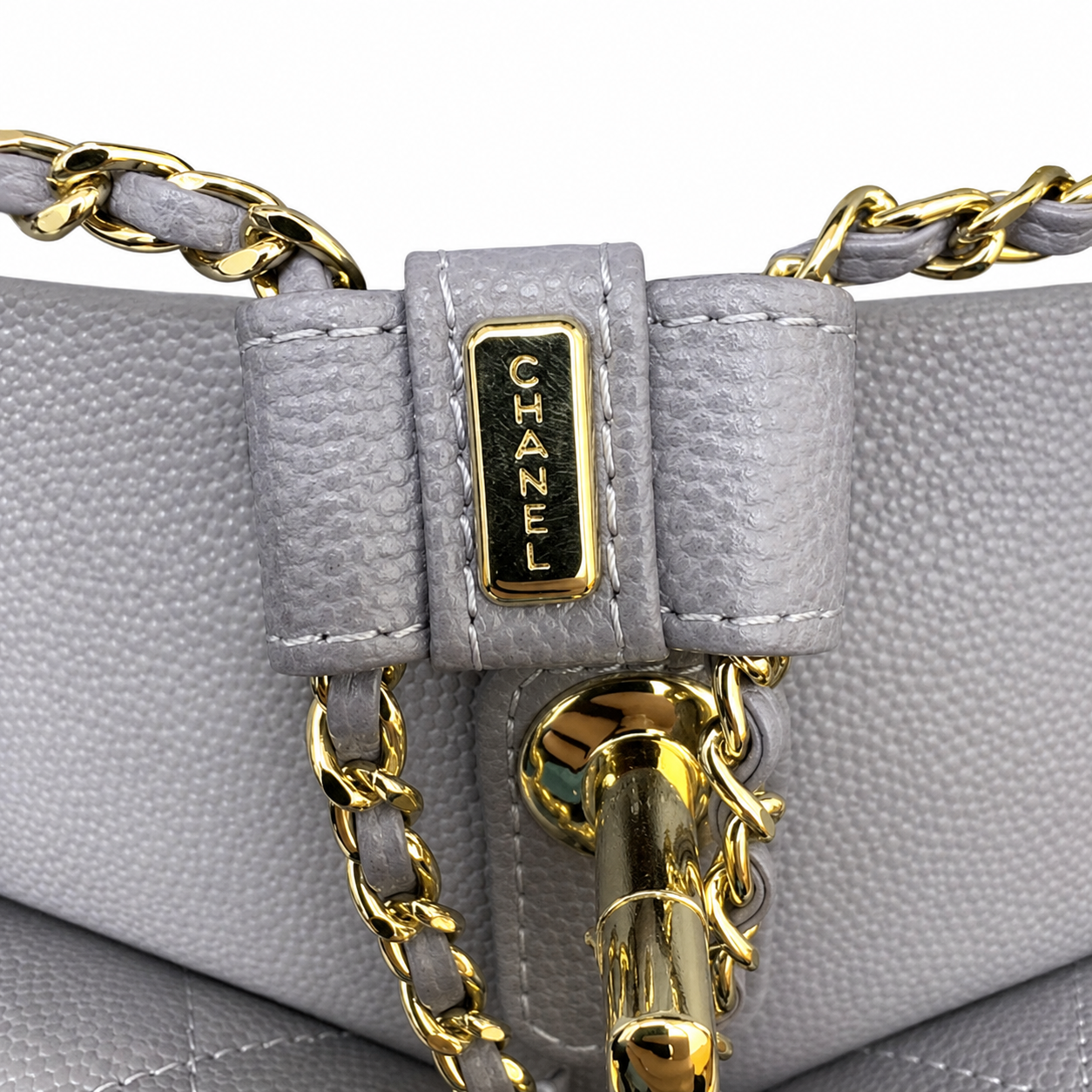 Chanel Duma Iridescent Caviar Backpack | CC Turn-Lock Gold Chain Lilac — 20.5x20cm