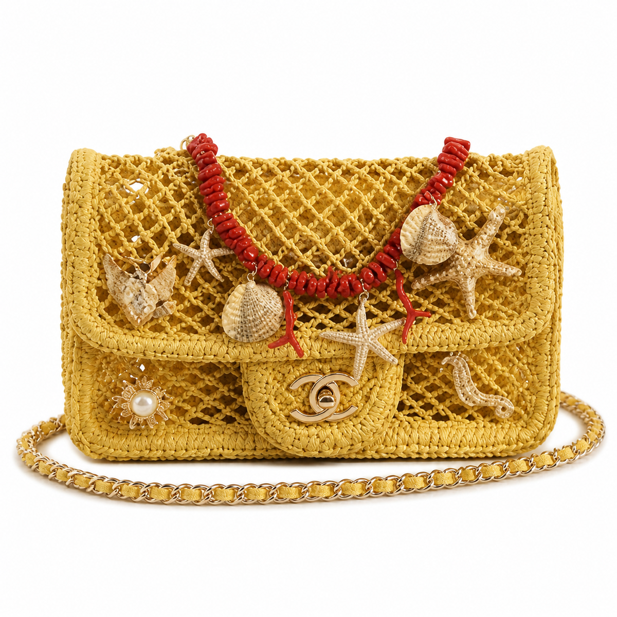 Chanel Classic Quilted Compact Horizontal Flap Bag | CC Hardware & Gold Chain — 21cm