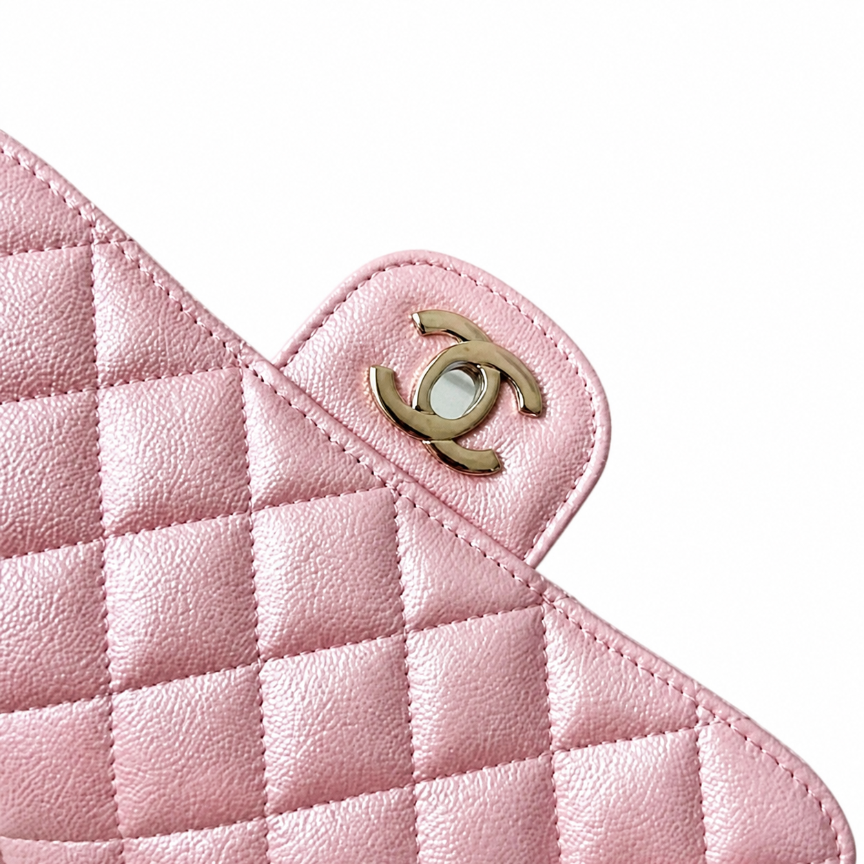 Chanel Classic Quilted Small Flap Bag | CC Hardware & Gold Chain — 20cm