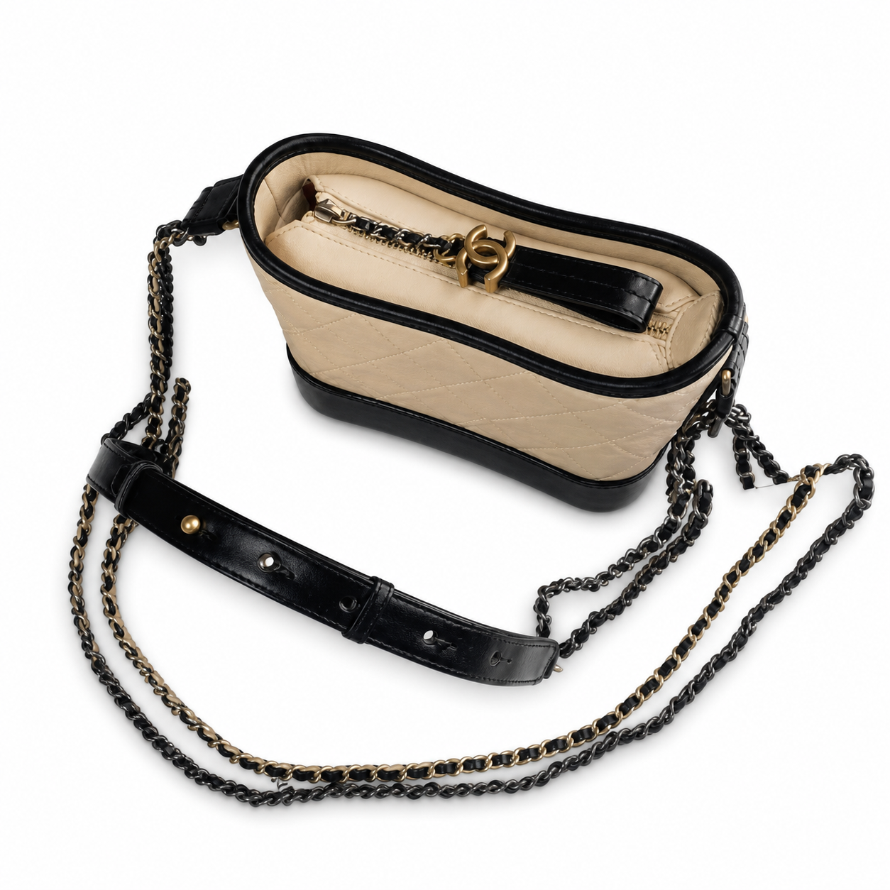 Chanel Classic Quilted Flap Bag | CC Turn-Lock Leather Chain Strap — 15x20cm