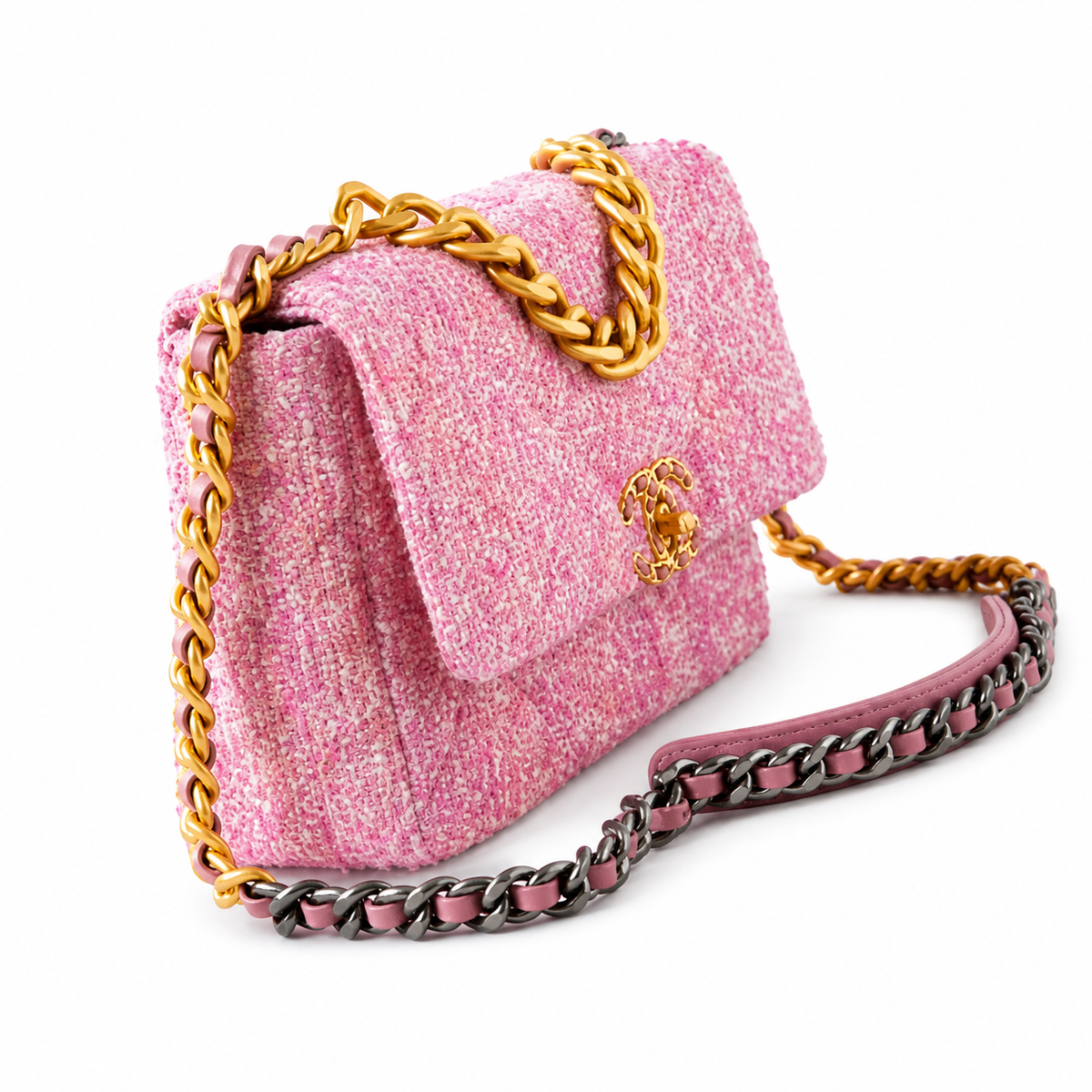 Chanel Classic Quilted Flap Bag | CC Turn-Lock Leather Chain Strap — 16x26cm