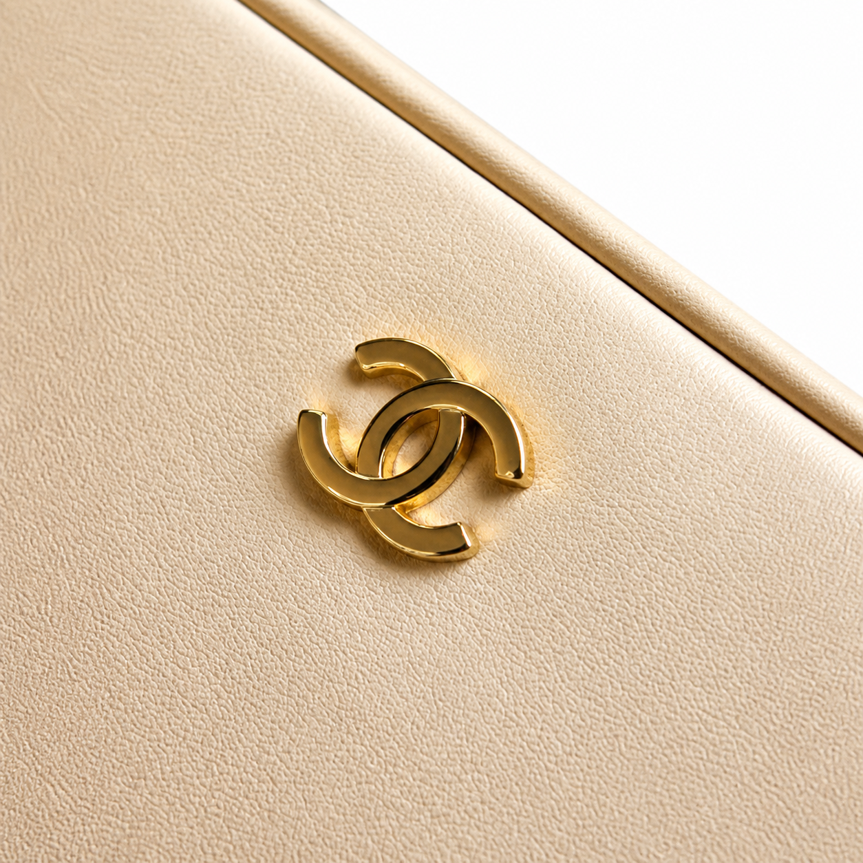 Chanel Ivory Calfskin Mini Bowling Bag | 31 Rue Cambon Emboss & Gold Chain — 21cm