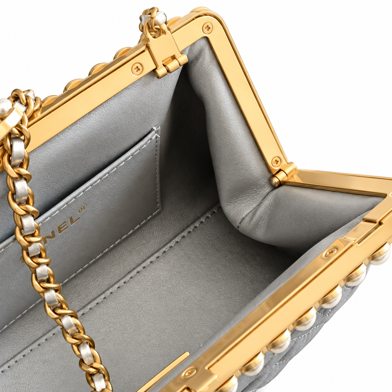 Chanel Pearl Top Frame Clutch Silver Metallic 10×20×7cm
