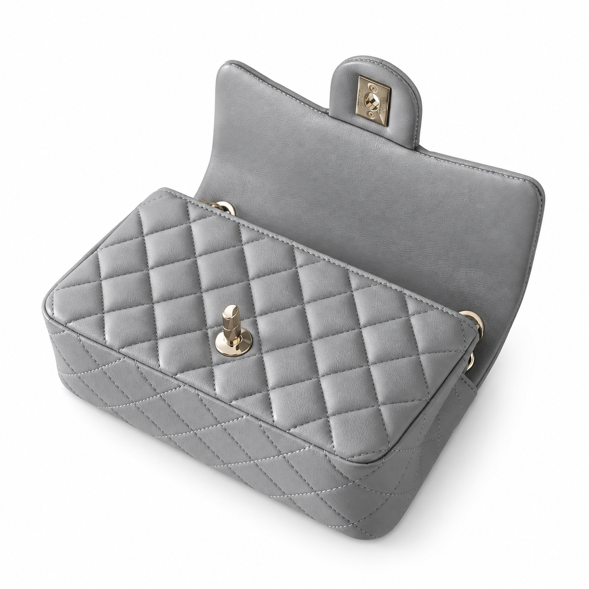 Chanel Quilted Chain Shoulder Bag 20×13×7cm