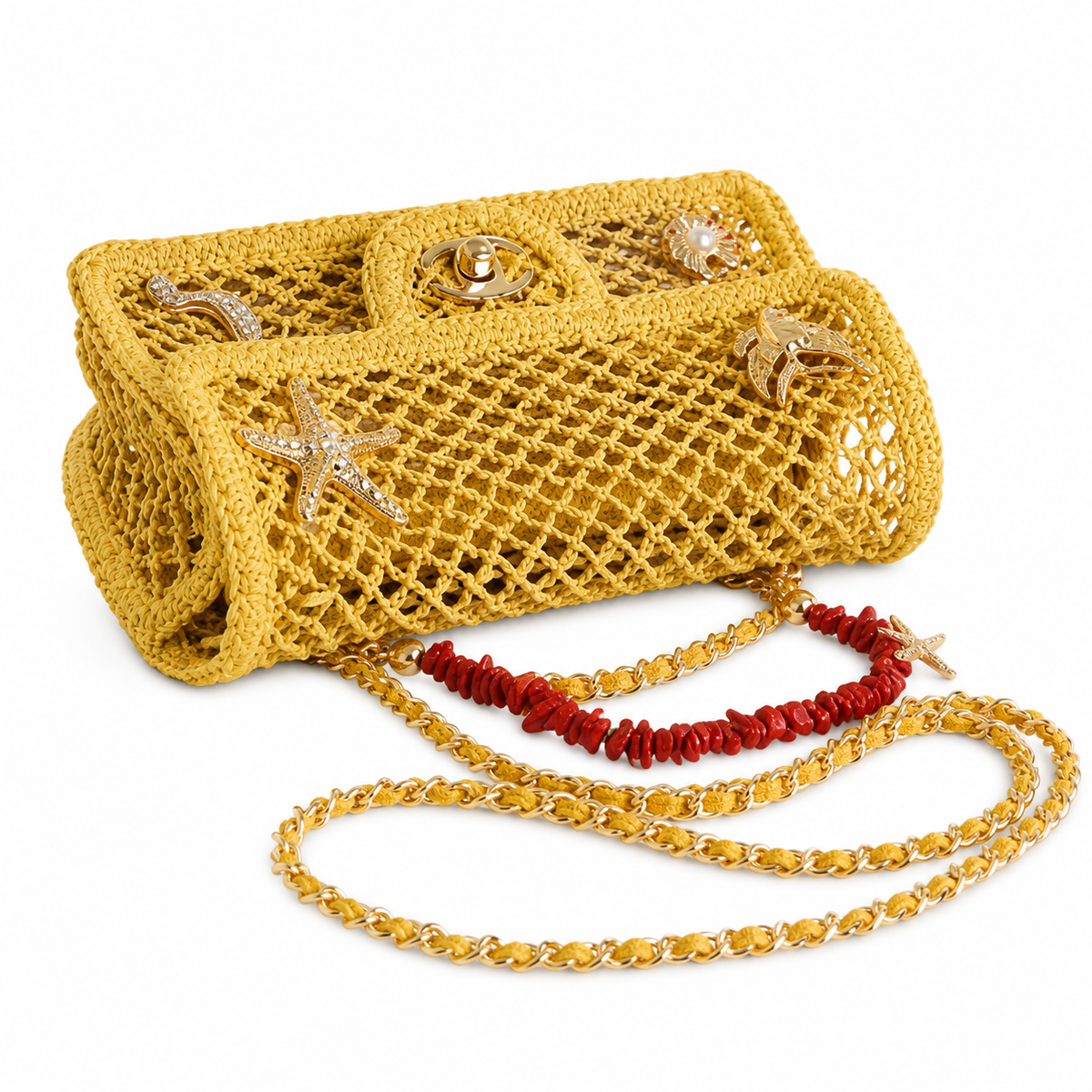 Chanel Classic Quilted Compact Horizontal Flap Bag | CC Hardware & Gold Chain — 21cm