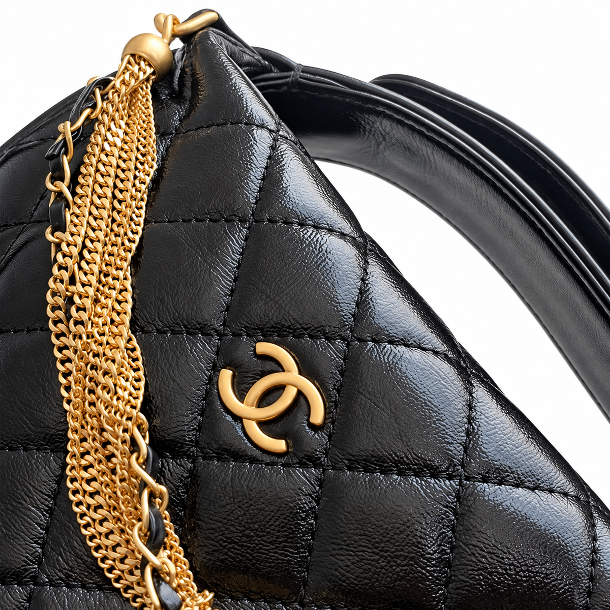 Chanel Quilted Bucket Bag 11×19×8cm