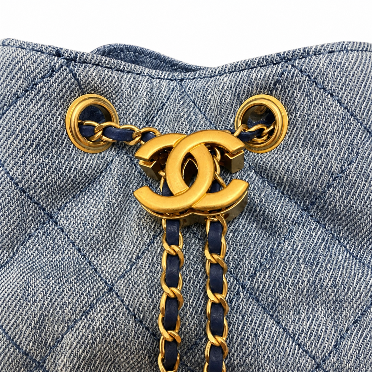 Chanel Classic Quilted Handbag | CC Turn-Lock Rigid Top Handle Chain Strap — 30x26cm