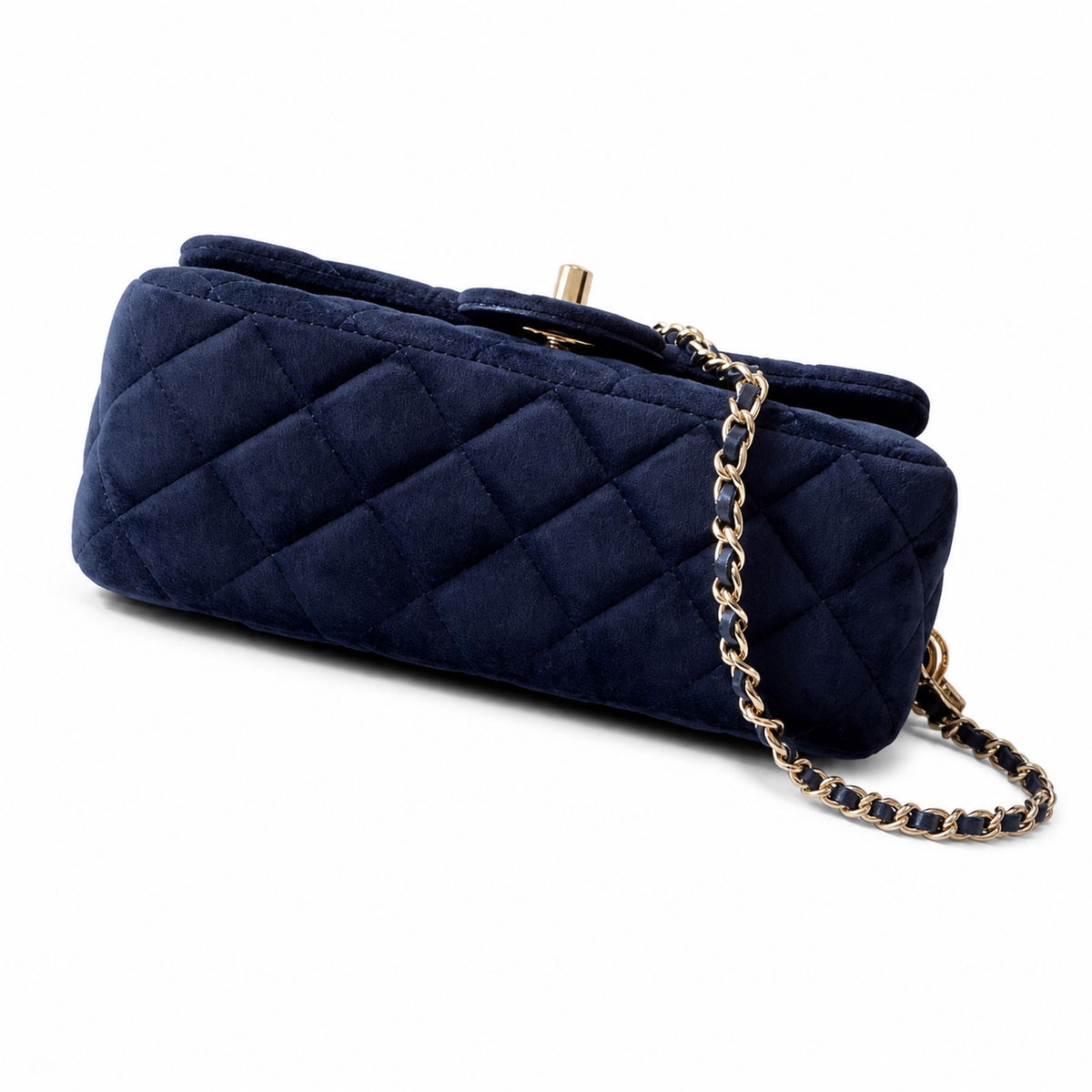 Chanel Classic Quilted Flap Bag | CC Turn-Lock Leather Chain Strap — 13x20cm