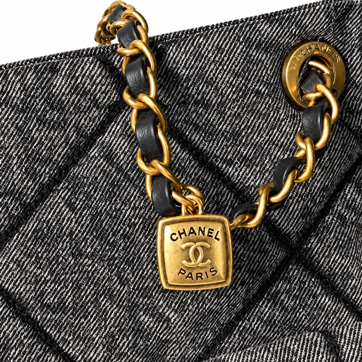 Chanel 24A Quilted Tweed Shopping Bag Grey 25.5×38×10.5cm