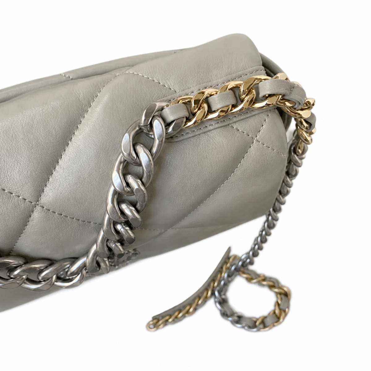 Chanel Classic Quilted Flap Bag | CC Turn-Lock Gold Hardware Leather Chain — 26cm