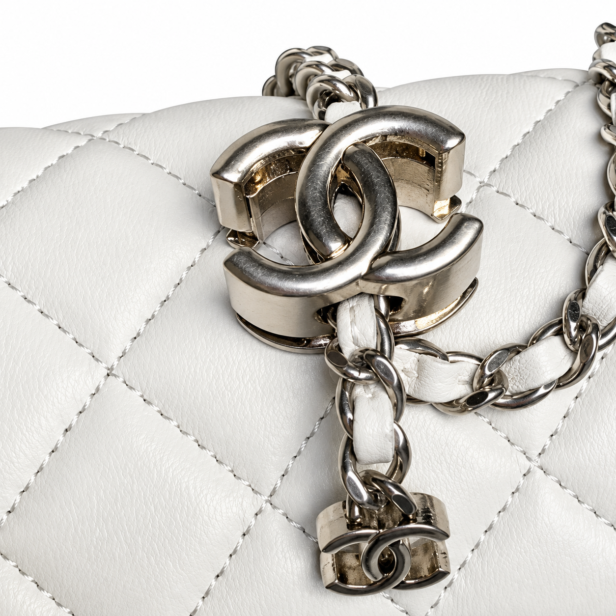 Chanel Quilted Evening Shoulder Bag 20×13×7cm
