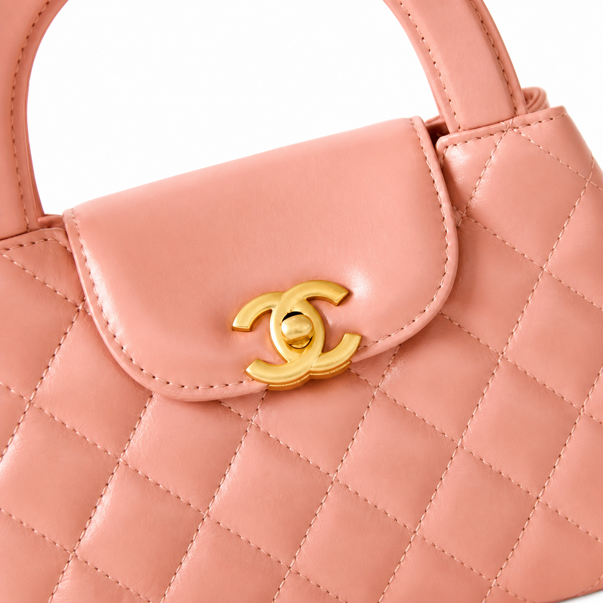 Chanel Classic Quilted Mini Flap Bag | CC Turn-Lock Leather Chain Strap — 13x19cm
